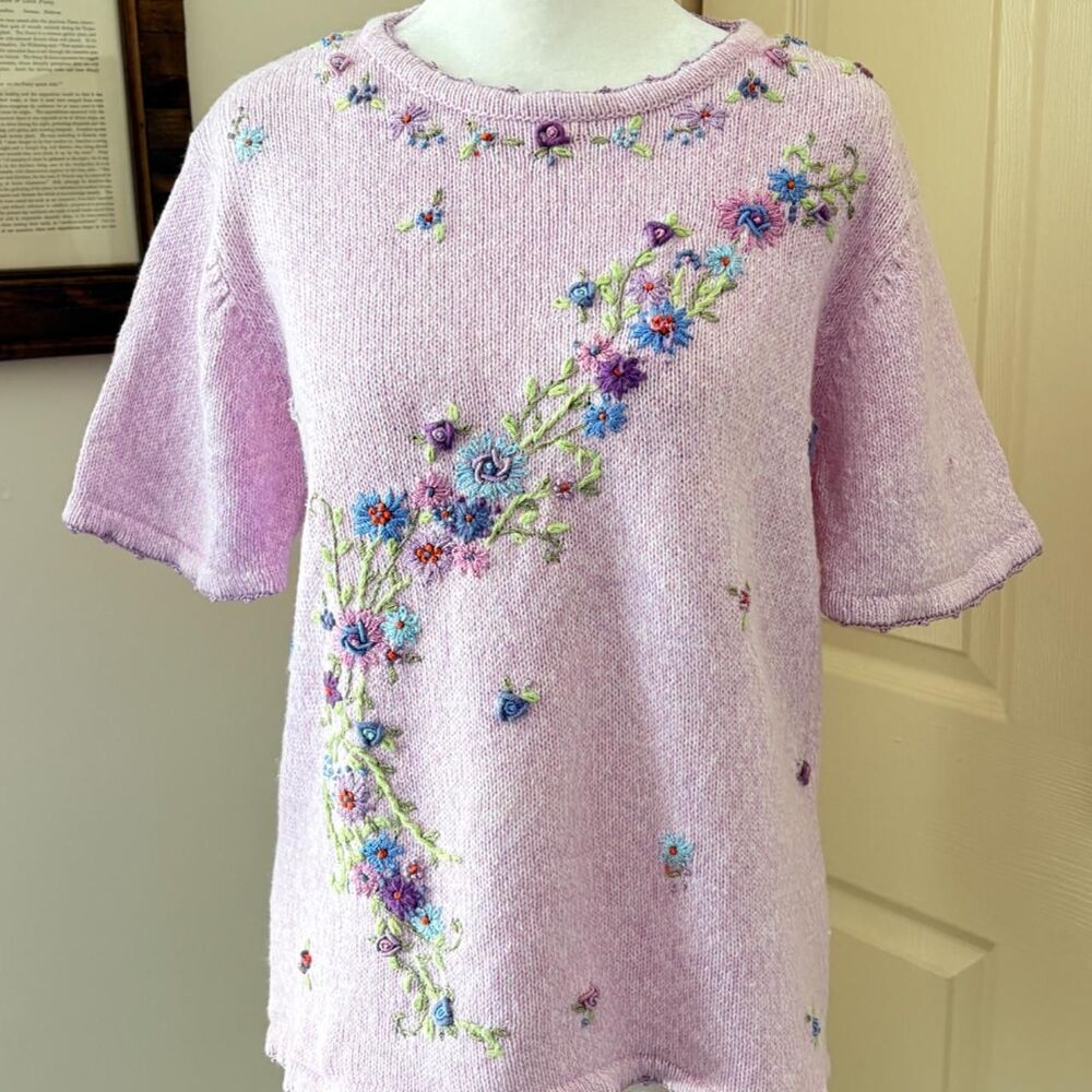 Vintage Floral Embroidered Knit Top